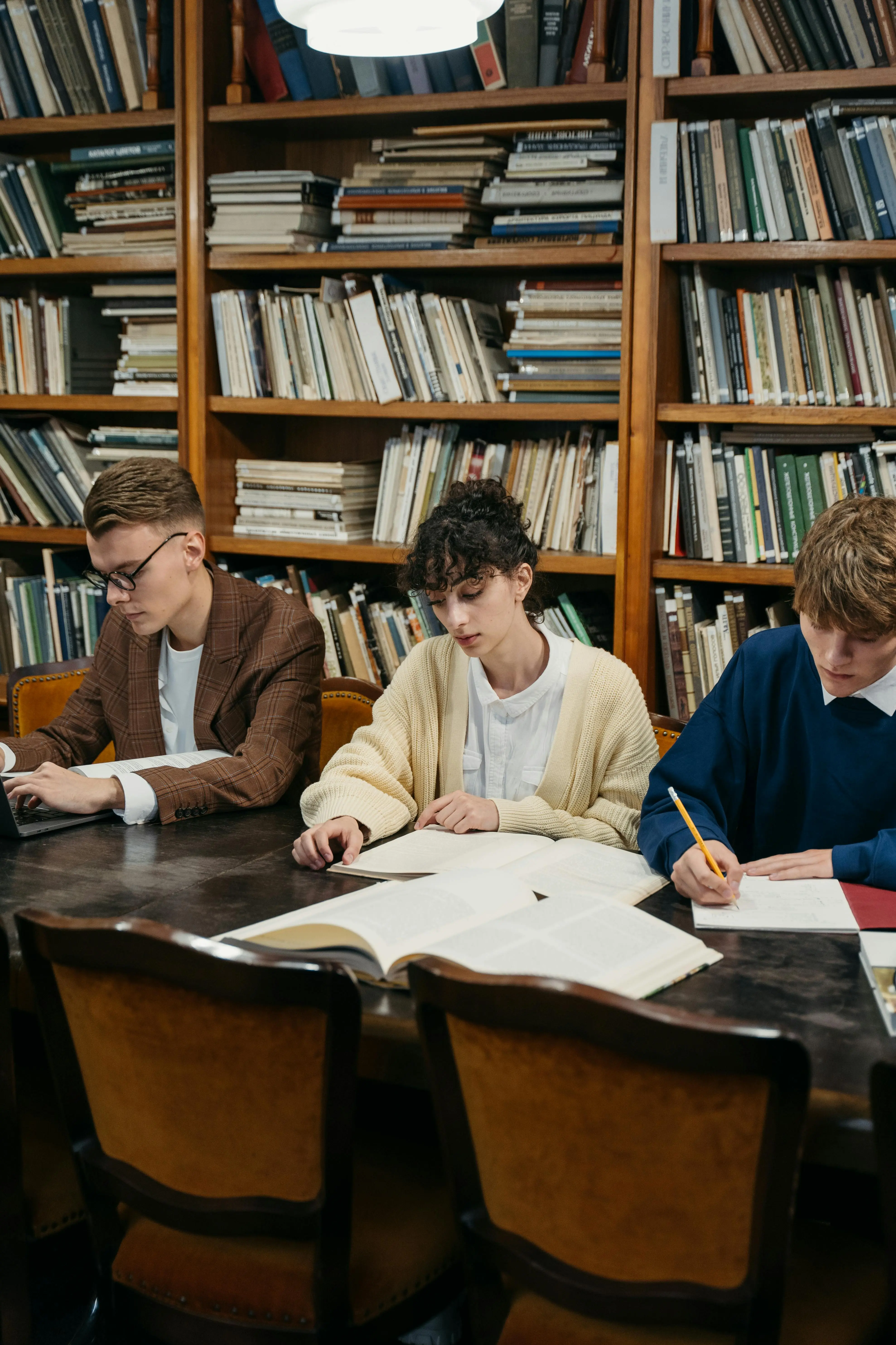 Come vestirsi in università: 4 consigli per uno stile impeccabile
